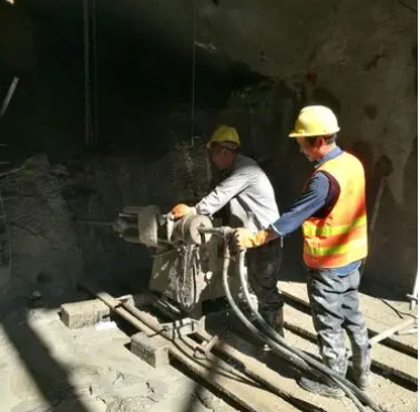 兴隆水下抗分散灌浆料特点 水下不分散注浆料介绍